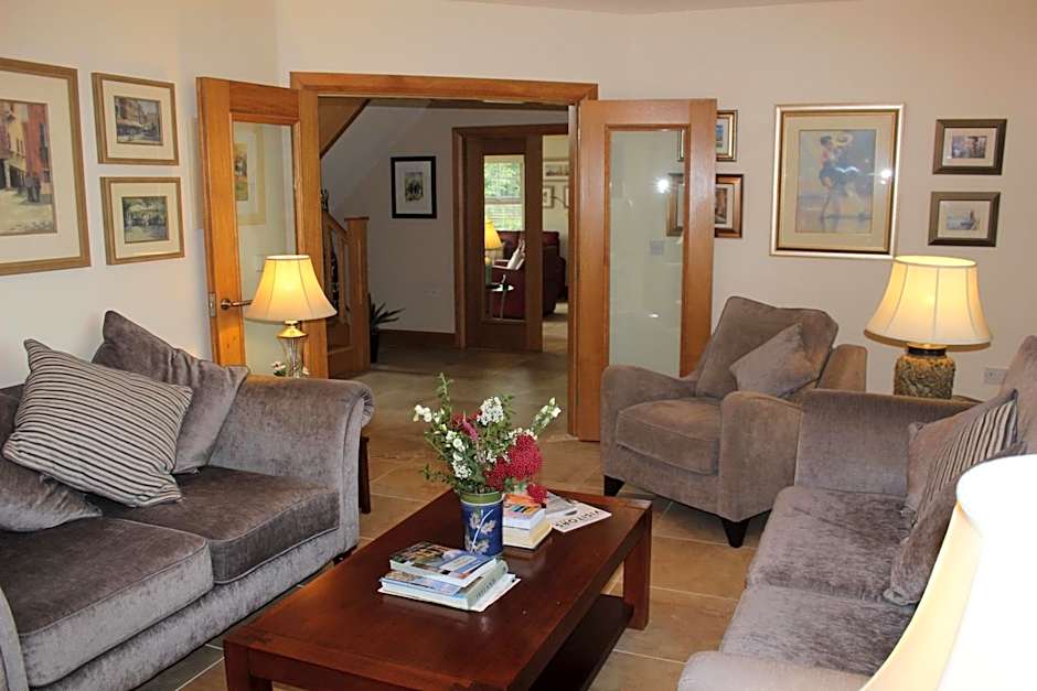 Crowfield Country House