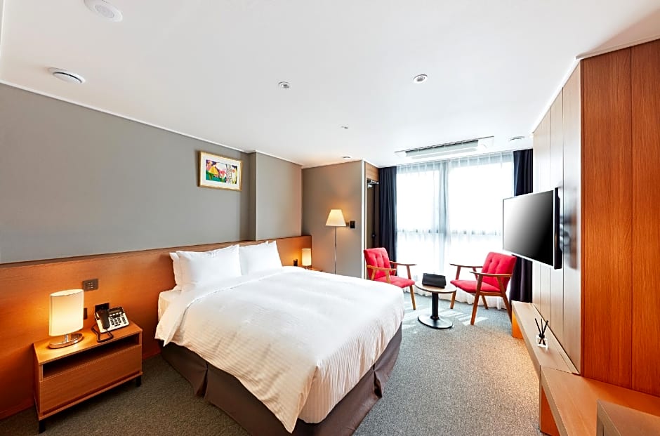 Ramada by Wyndham Gumi