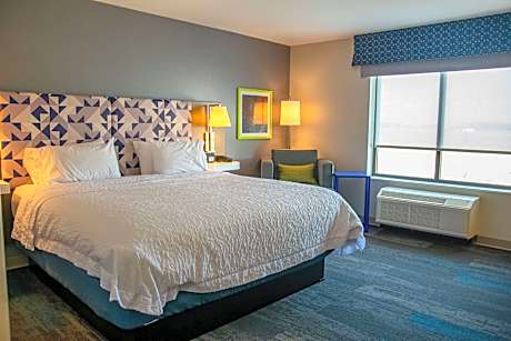 1 King Hearing Accessible Nonsmoking