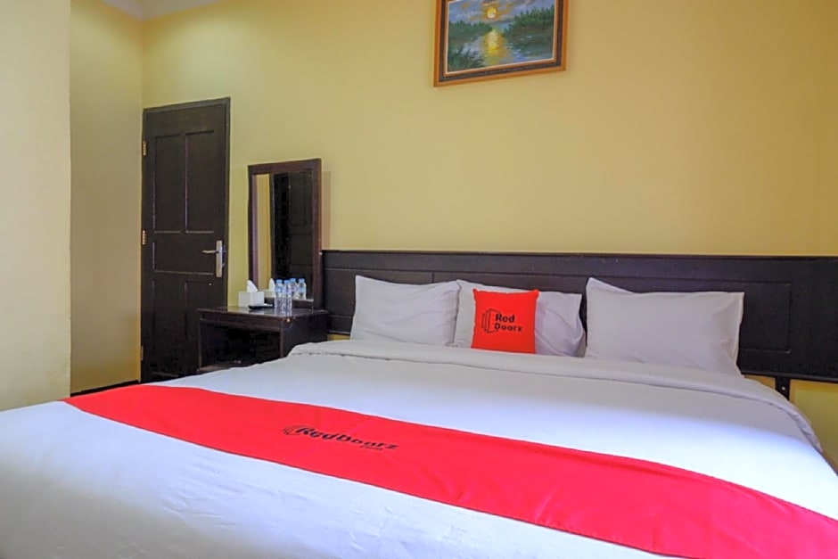 RedDoorz near Citraland Waterpark Kendari