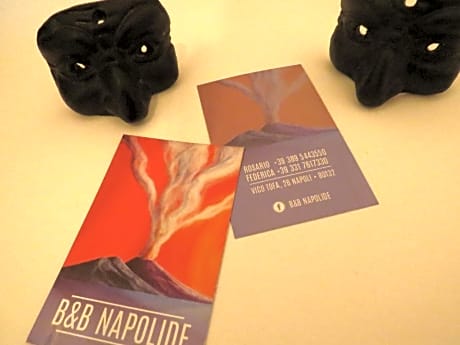 Napolide