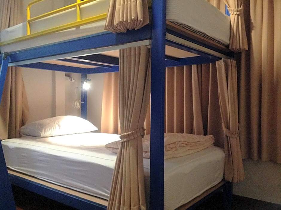 Photo 1 of 23 of Bed in 6-Bed Mixed Dormitory Room