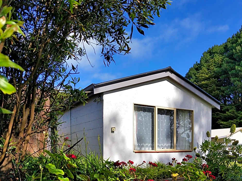 Twelve Apostles Motel & Country Retreat