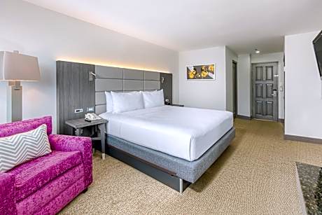 Standard King Room - High Floor