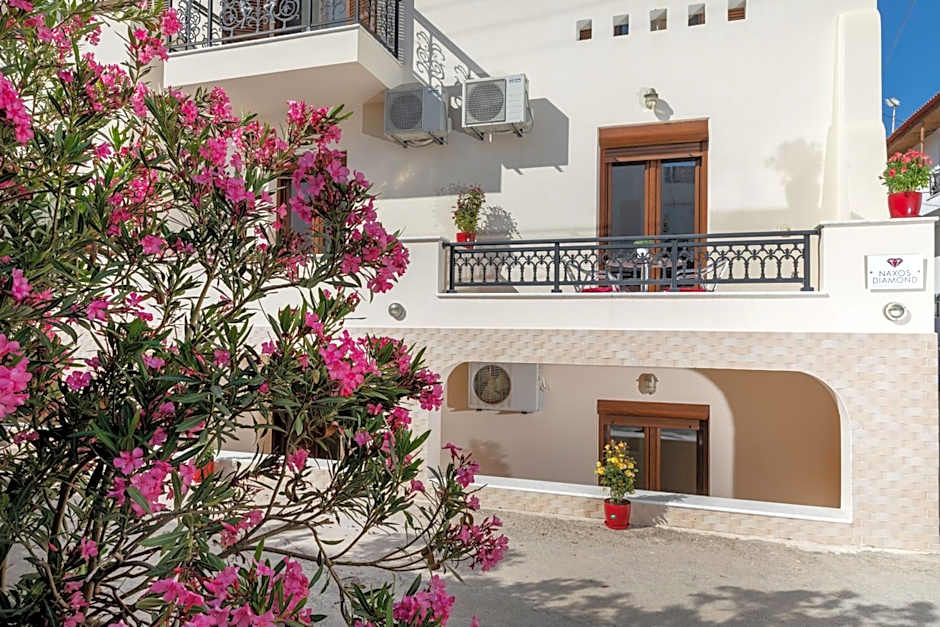 NAXOS DIAMOND Studios Apartments