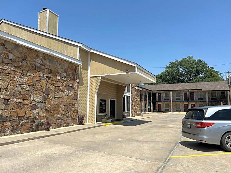 Motel 6 Ada OK