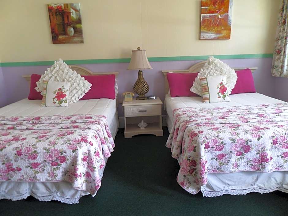 Claddagh Motel & Suites
