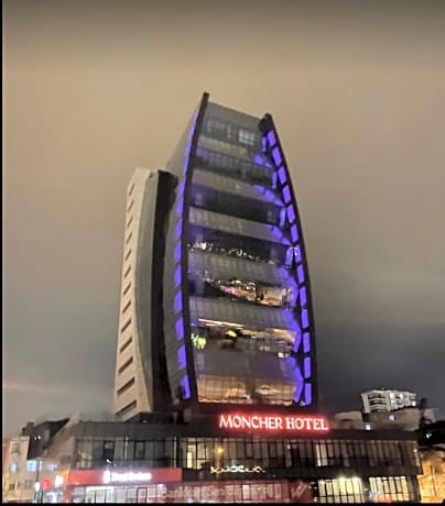 Moncher Hotel