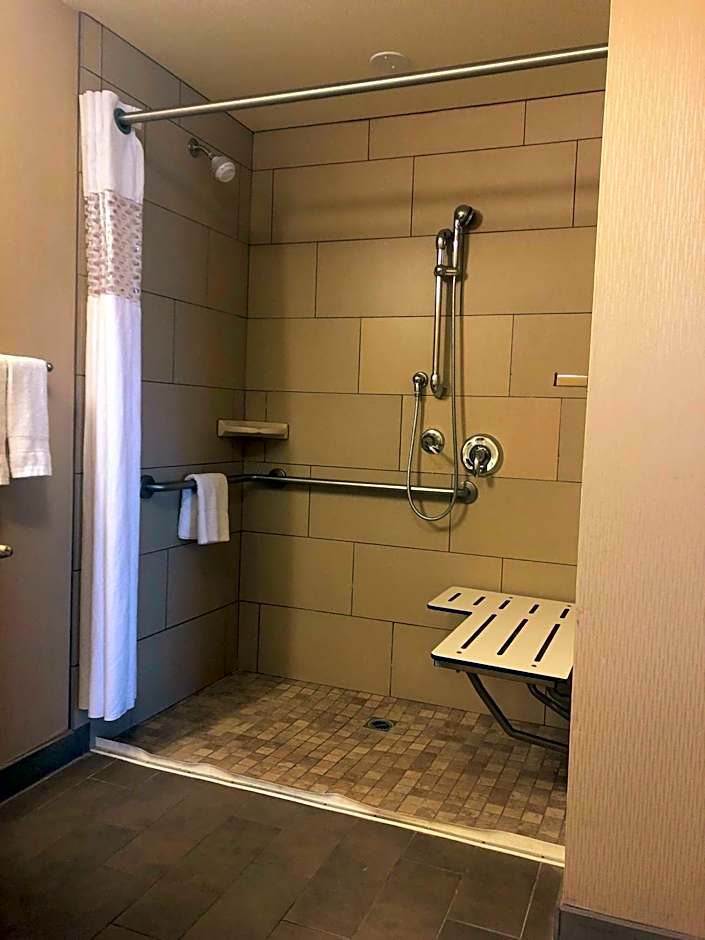 Hampton Inn By Hilton And Suites Salinas