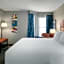 Hampton Inn By Hilton And Suites El Paso-Airport