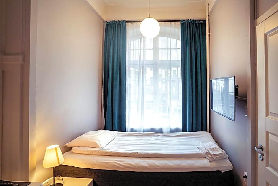 Queen's Hotel by First Hotels