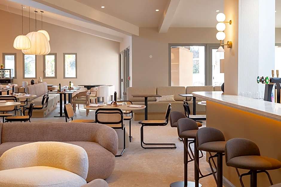 Golden Tulip Avignon Le Paradou