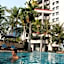 Grand Tropic Suites Hotel