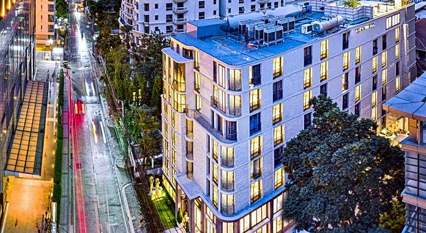 The Quarter Ploenchit by UHG