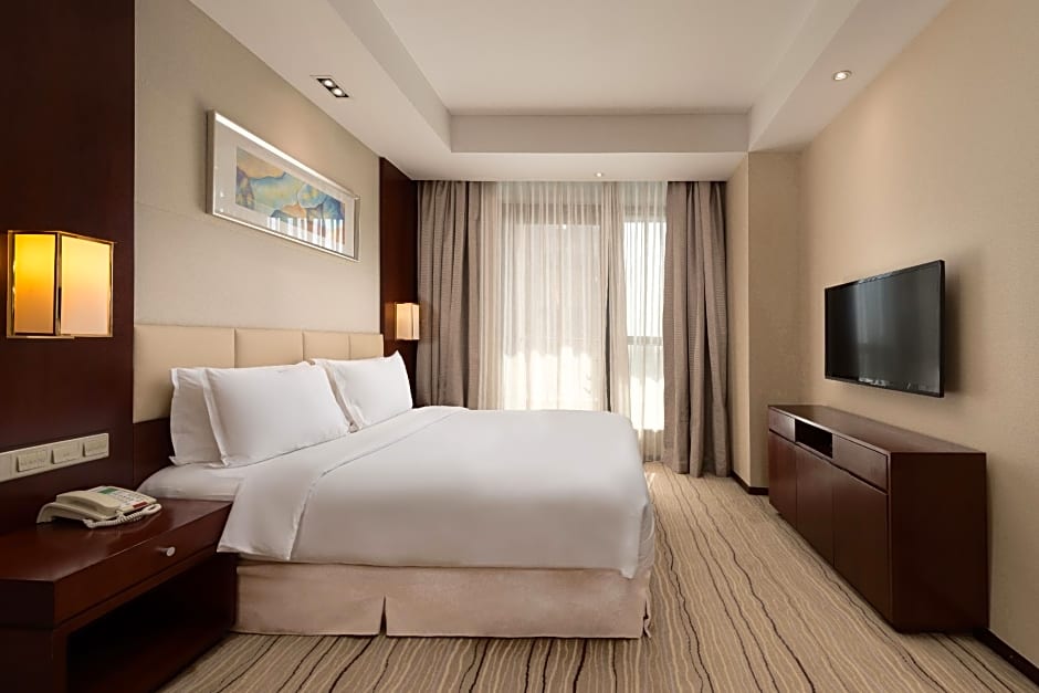 Holiday Inn Taicang City Centre By IHG
