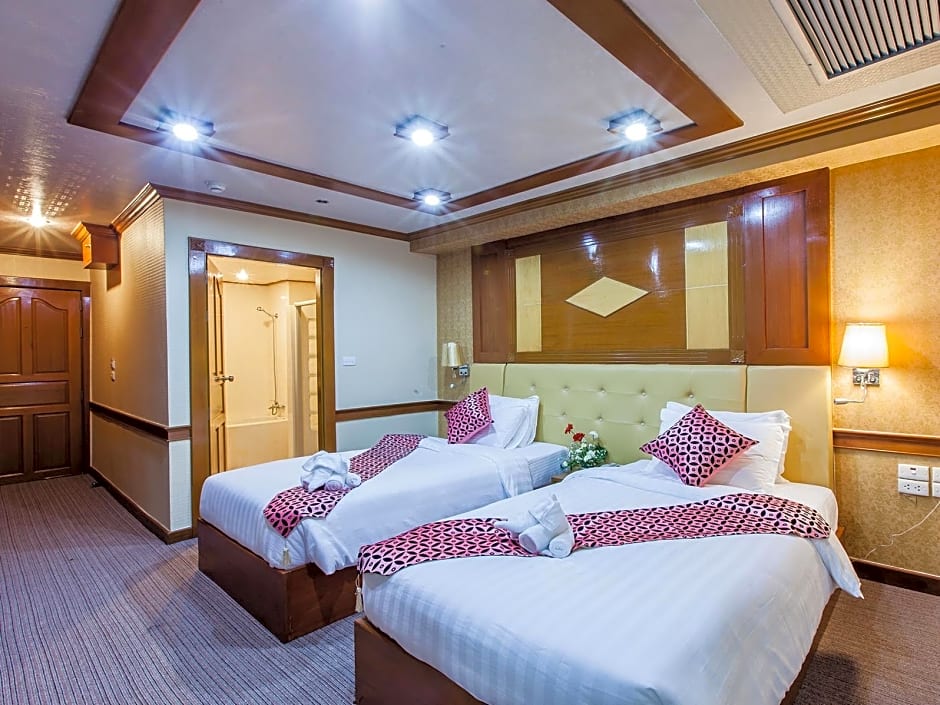 OYO 796 Paradise Sukhumvit Hotel