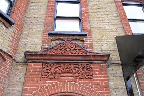 OYO Greenleafe Hotel