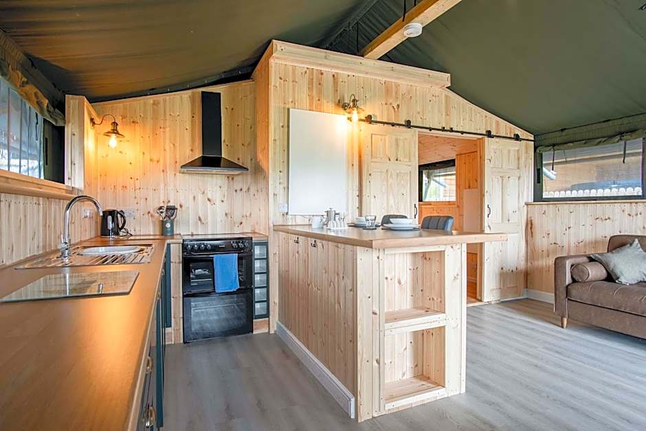Paviland - Safari Glamping Tent - Llangennith