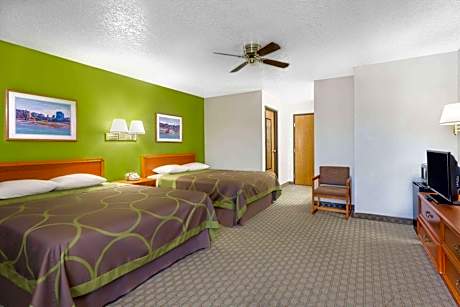 2 Queen Beds Non-Smoking