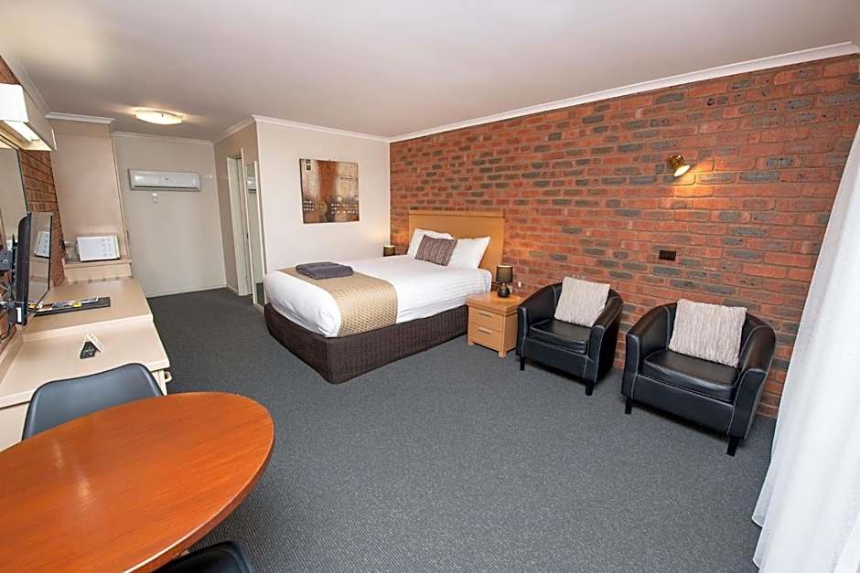 Australian Settlers Motor Inn