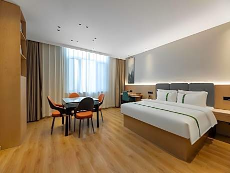 Business Queen Bed Room