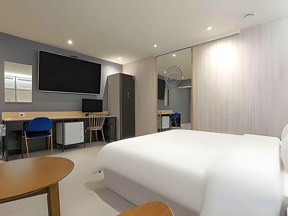 Hotel Millennium