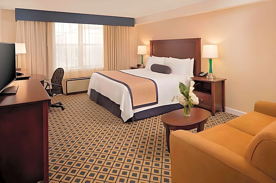 Westford Regency Inn & Conference Center