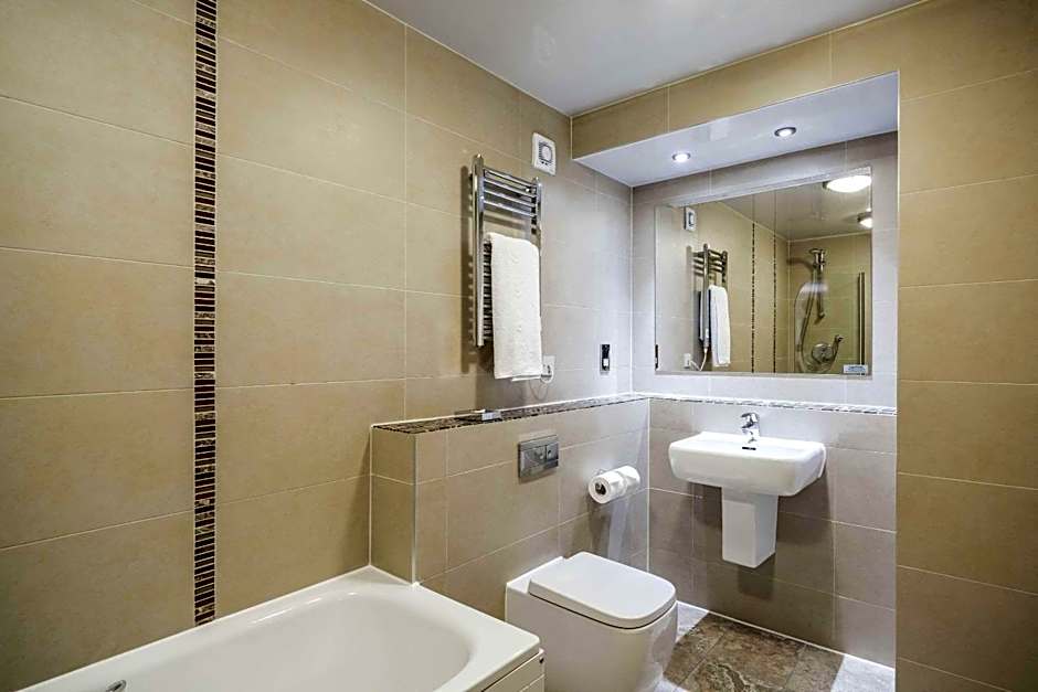 Holiday Inn Newcastle South by IHG