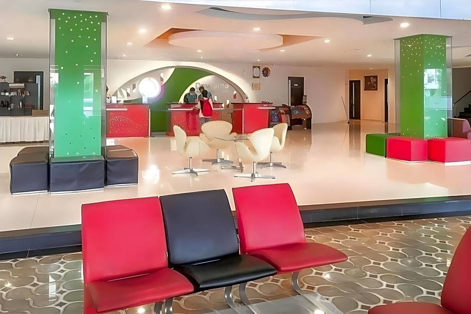 RedDoorz Premium @ Jalan Veteran Bojonegoro