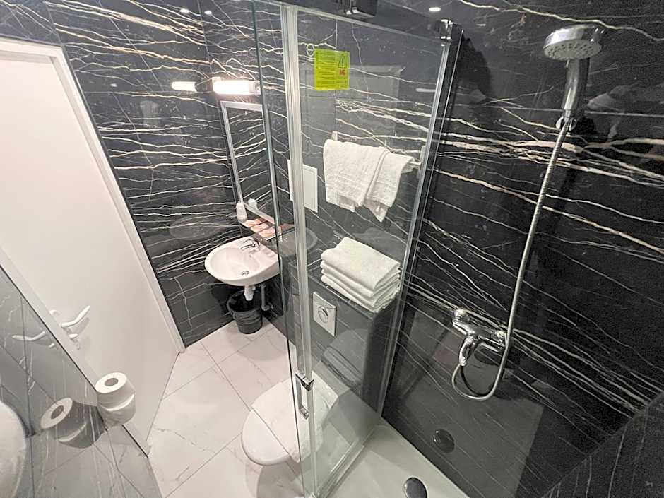 Hipotel Paris Printania