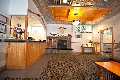 Frontier Suites Hotel in Juneau