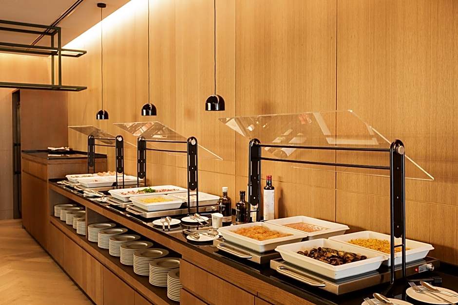 Lumen Hotel & The Lisbon Light Show