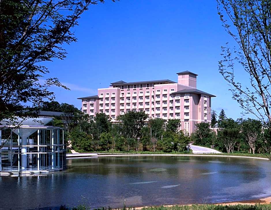 Okura Akademia Park Hotel