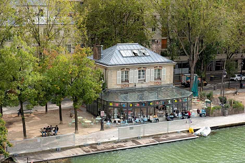 Holiday Inn Express Paris-Canal De La Villette By IHG