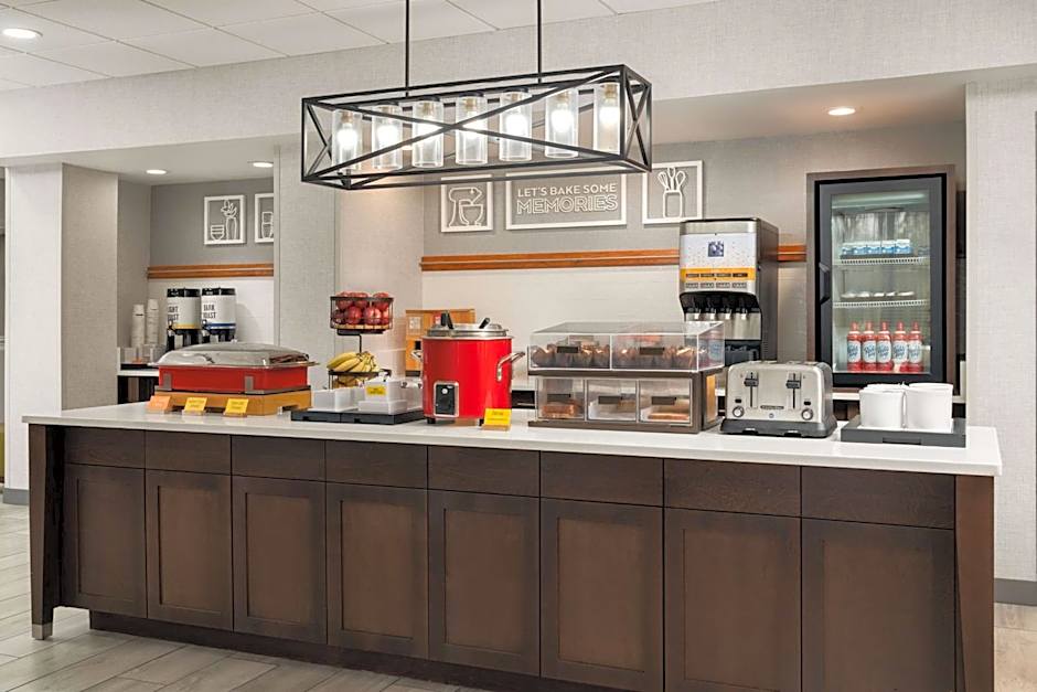 Hampton Inn By Hilton Fairfax City