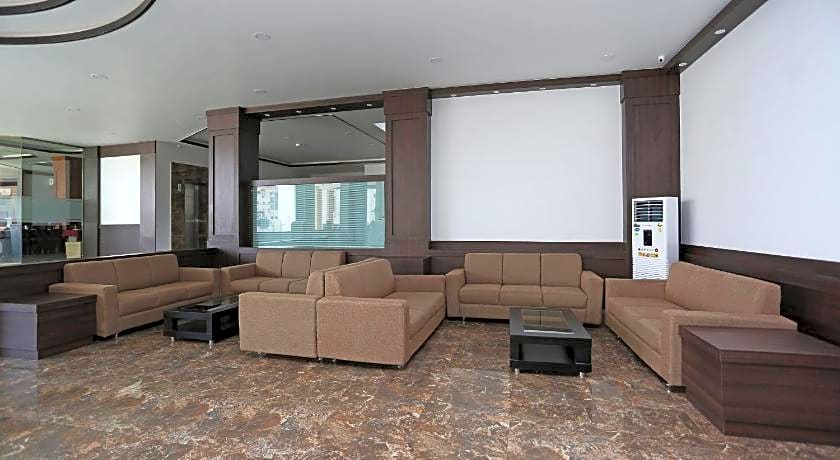 Hotel The Royal Krishna