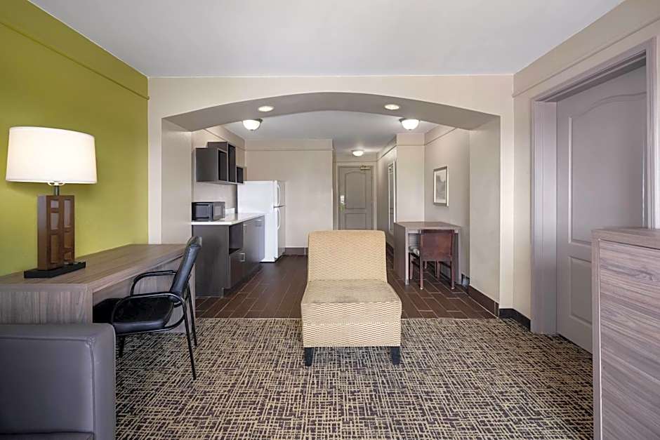 La Quinta Inn & Suites by Wyndham Atlanta Stockbridge