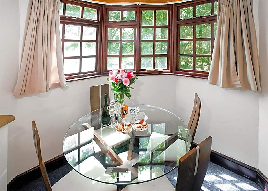 Kenegie Manor