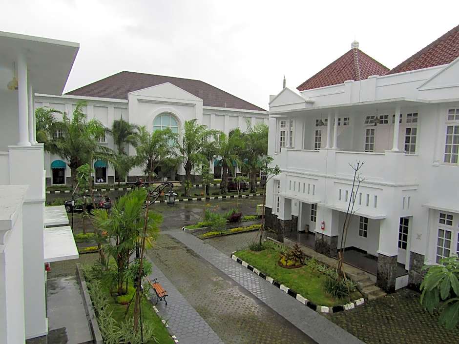 AZHIMA Resort and Convention