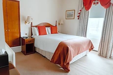 Deluxe Double Room with Castle View