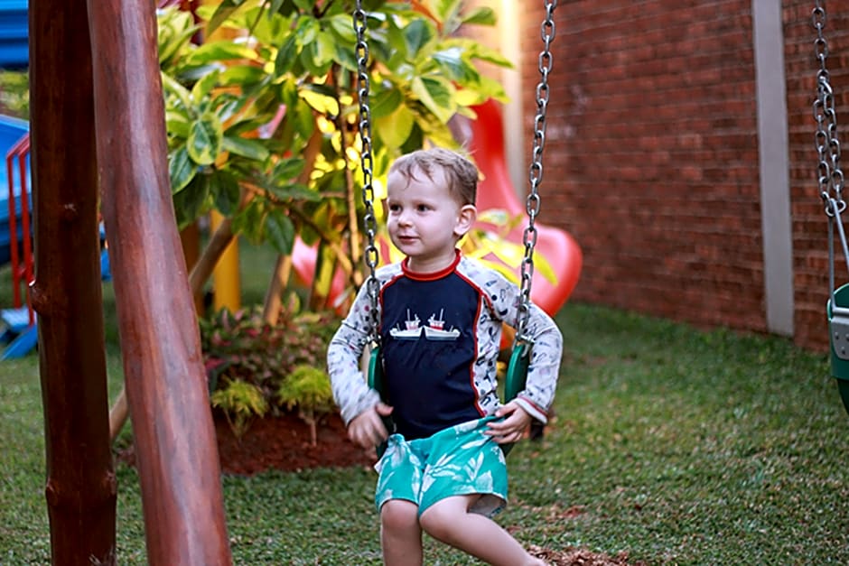 Ra Premiere Simatupang