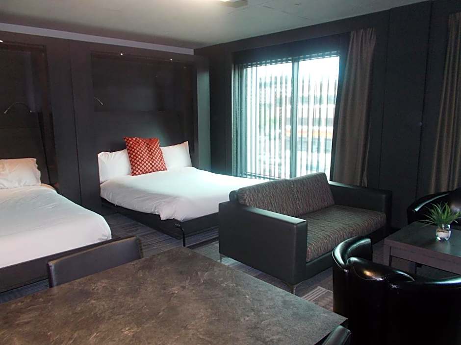 Grand Times Hotel Sherbrooke