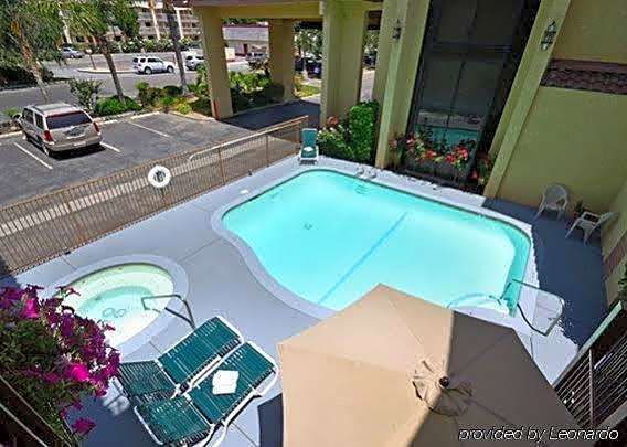 California Inn and Suites Bakersfield
