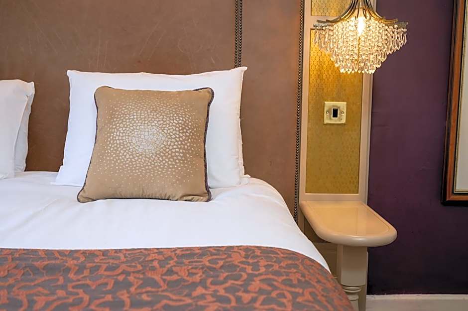 Cross Hands Hotel by Greene King Inns