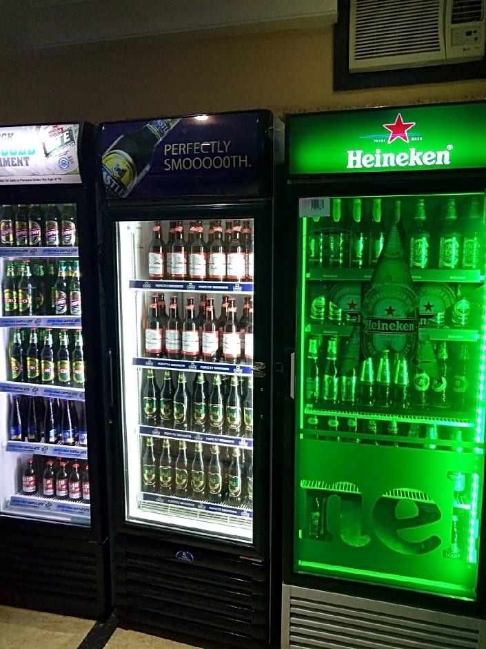 Wise Penny Suites and Spa