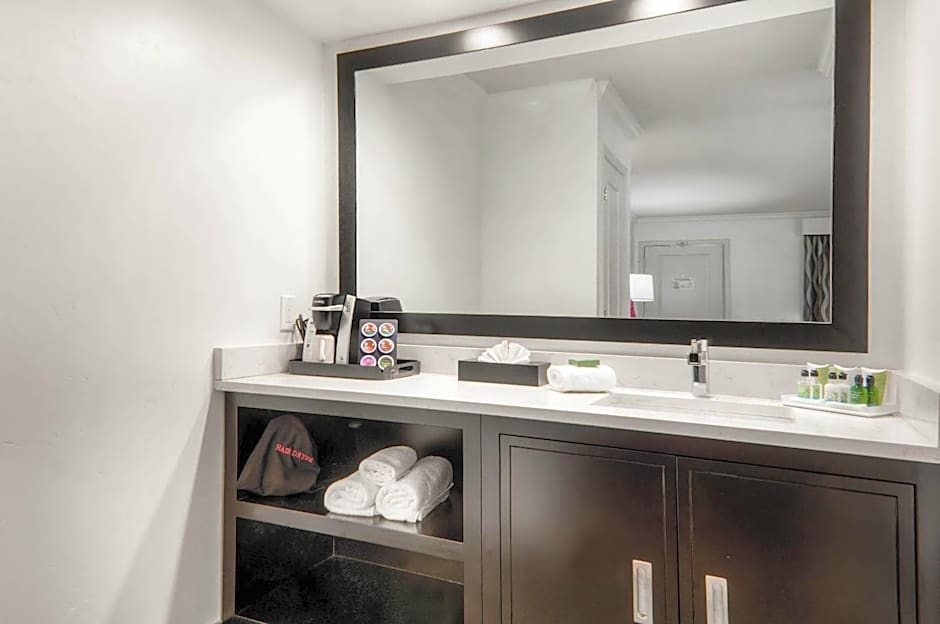 Aggie Inn, an Ascend Collection Hotel