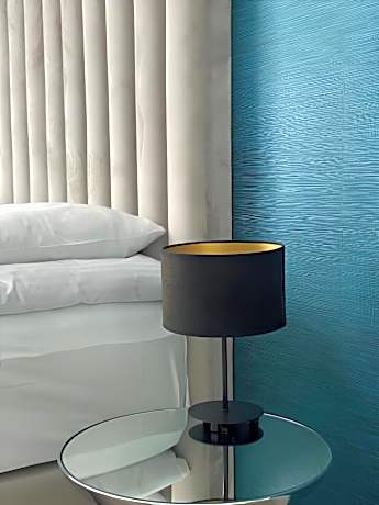 Two-Bedroom Deluxe Apartment with Balcony