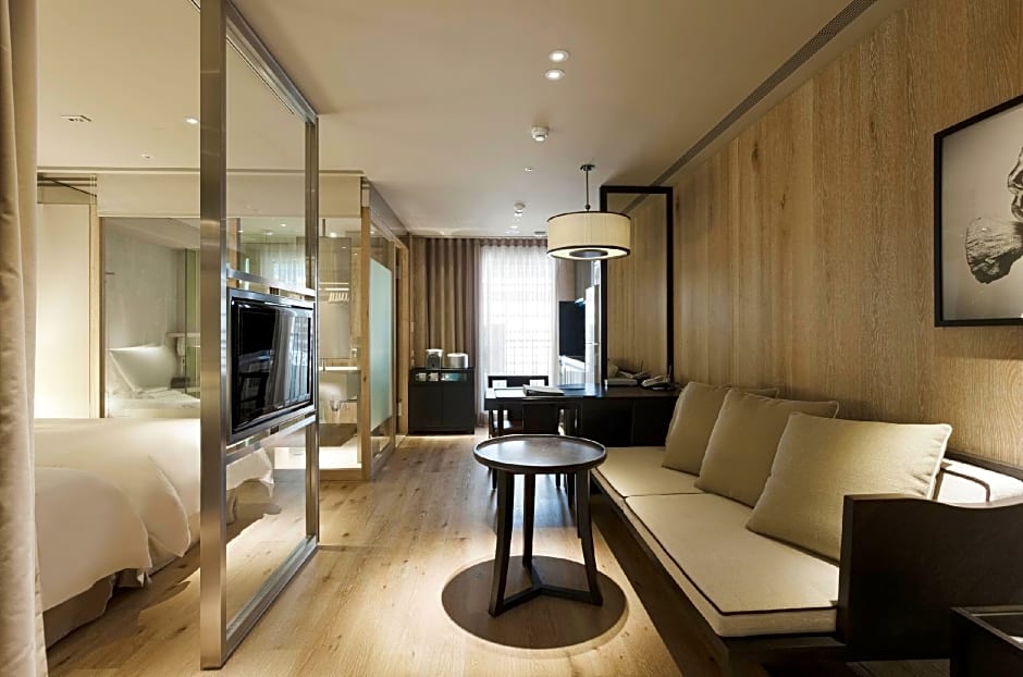 Gloria Residence