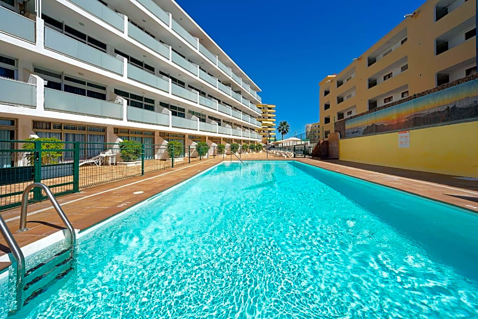 Apartamentos Strelitzias