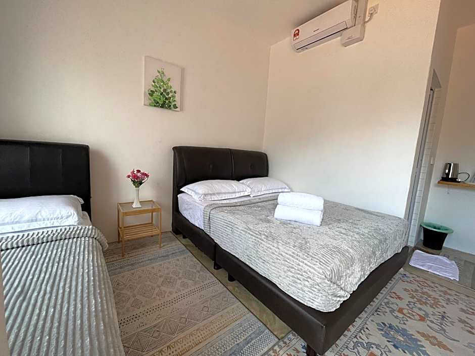 Suasana Stay & Homestay near UMT UNISZA IPG MRSM Kuala Nerus, Terengganu